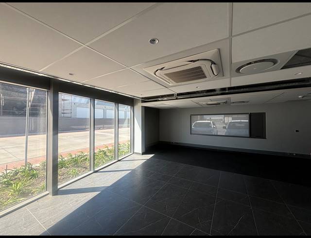 4,375M² WAREHOUSE TO LET IN BLACKHEATH INDUSTRIAL